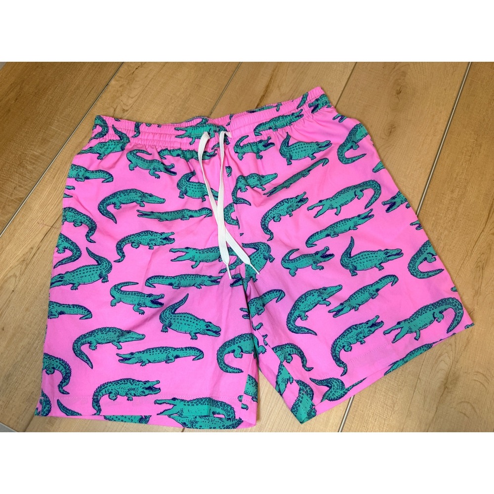 Chubbies Swim Trunks Mens Medium Pink Teal Crocodile Print 7" Inseam Shorts